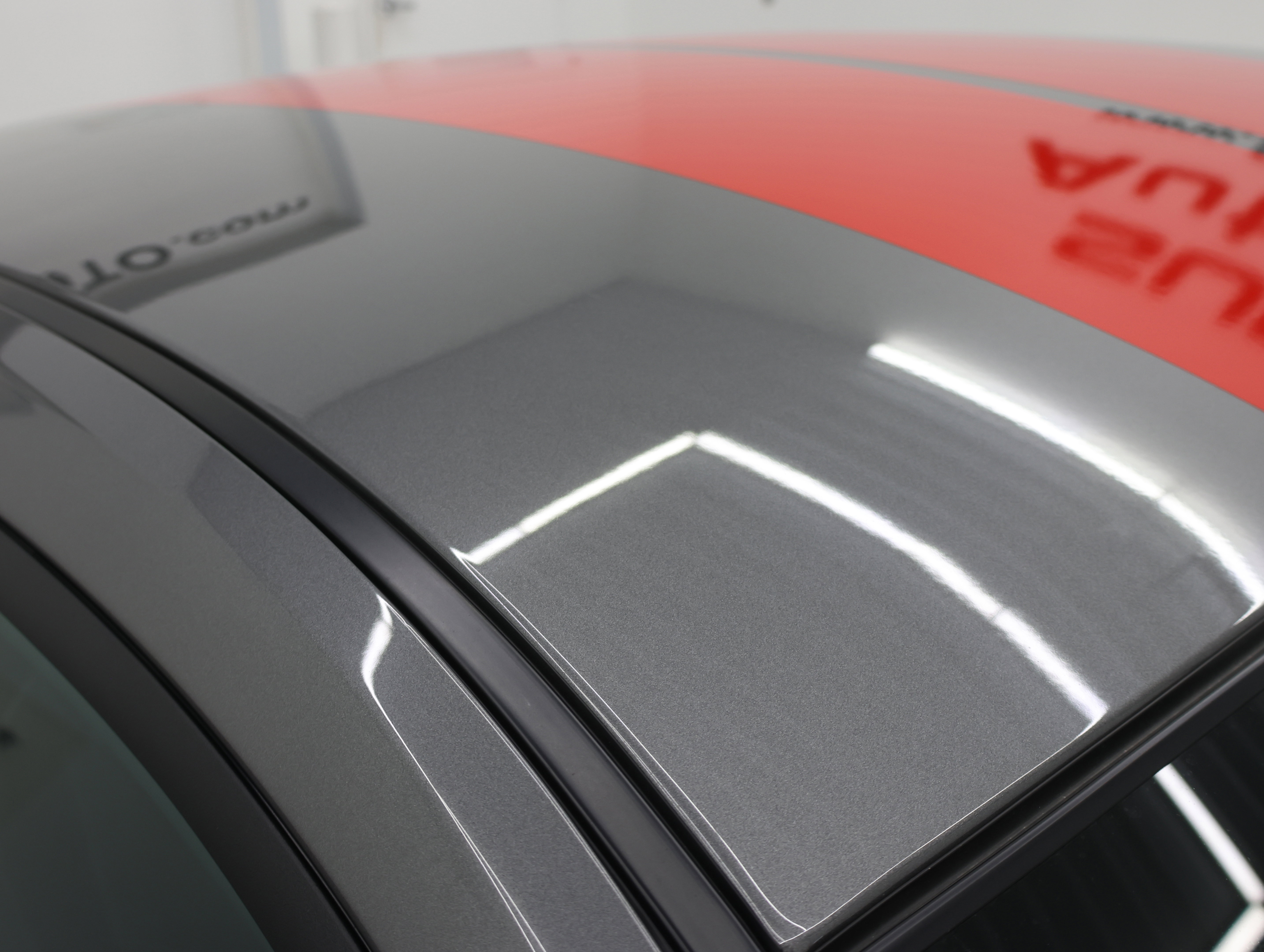 Used 2013 Ford Mustang Shelby GT500 RWD image 4