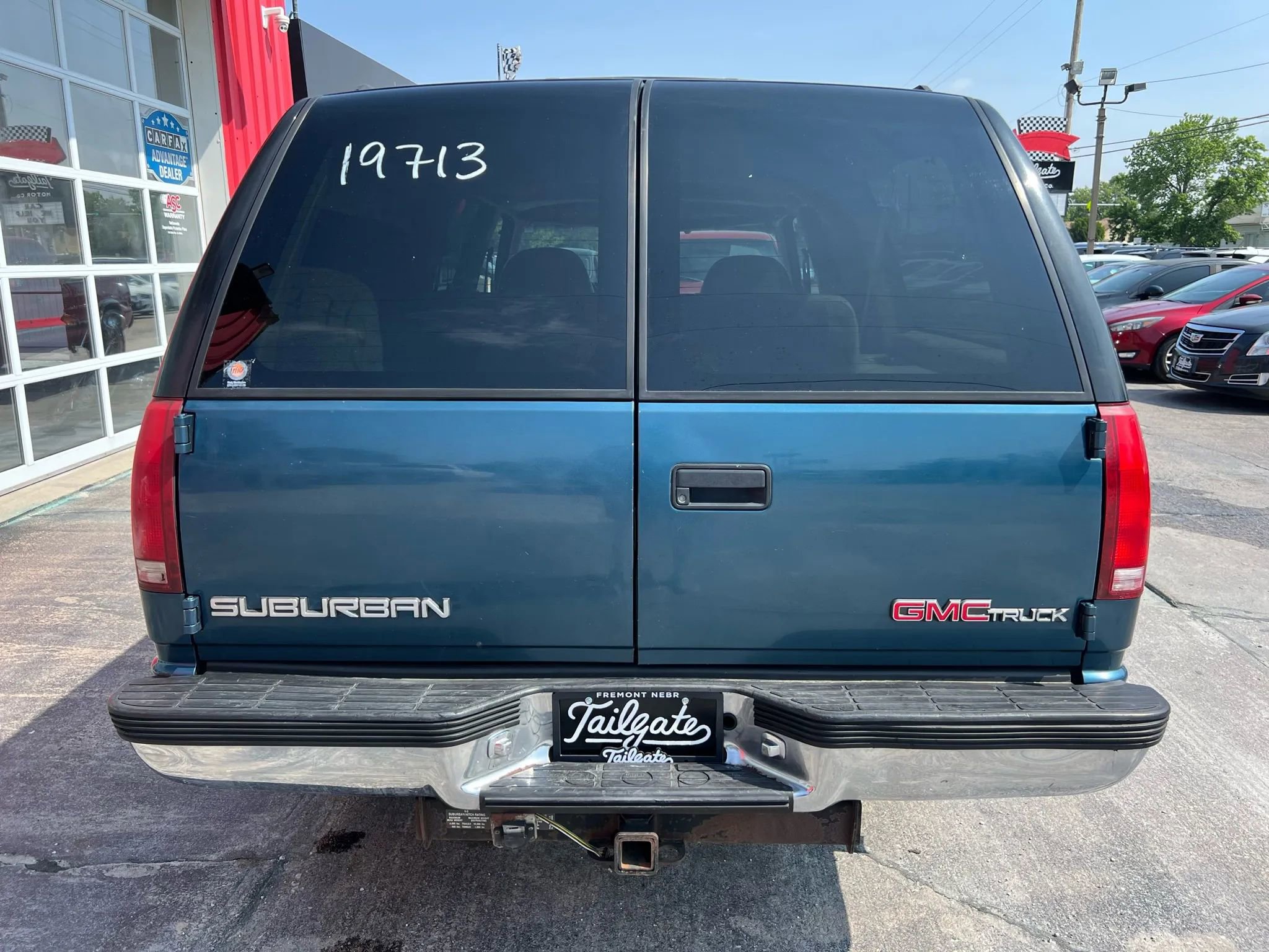 Used 1994 GMC Suburban 2500 image 6