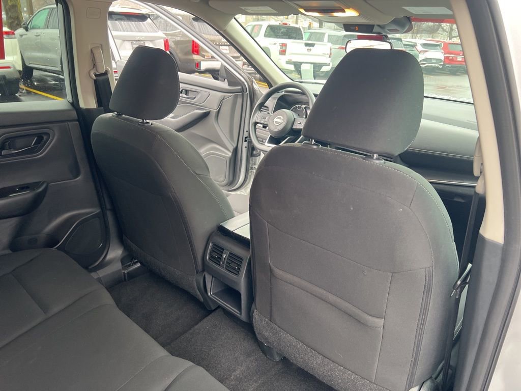 Certified 2024 Nissan Rogue S image 16