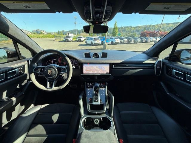 Used 2021 Porsche Cayenne GTS AWD/4WD image 9