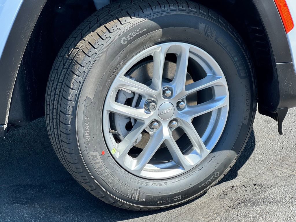 New 2026 Jeep Grand Cherokee Laredo X AWD/4WD image 9