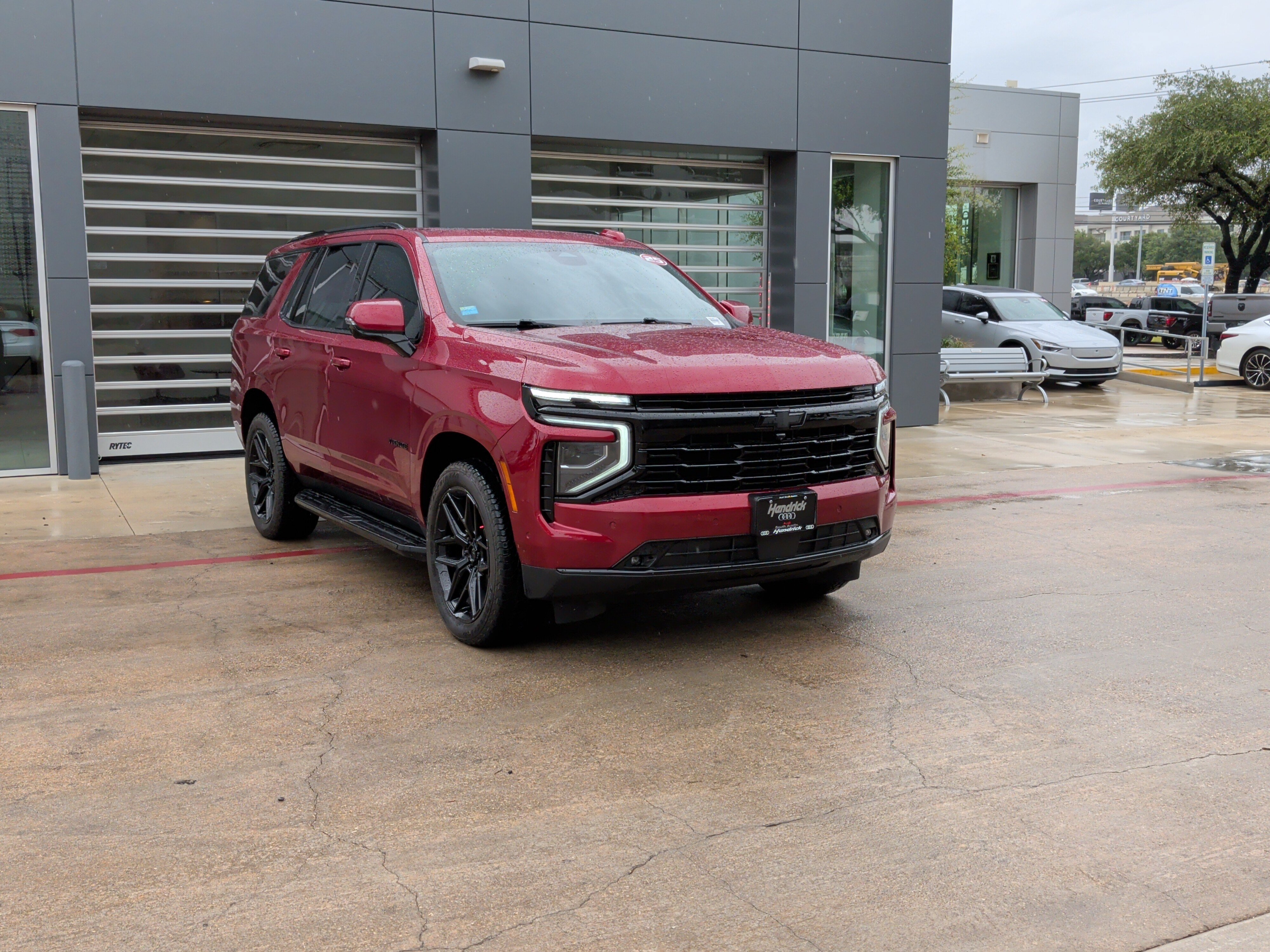 Used 2025 Chevrolet Tahoe RST w/ RST Capability Package AWD/4WD image 2