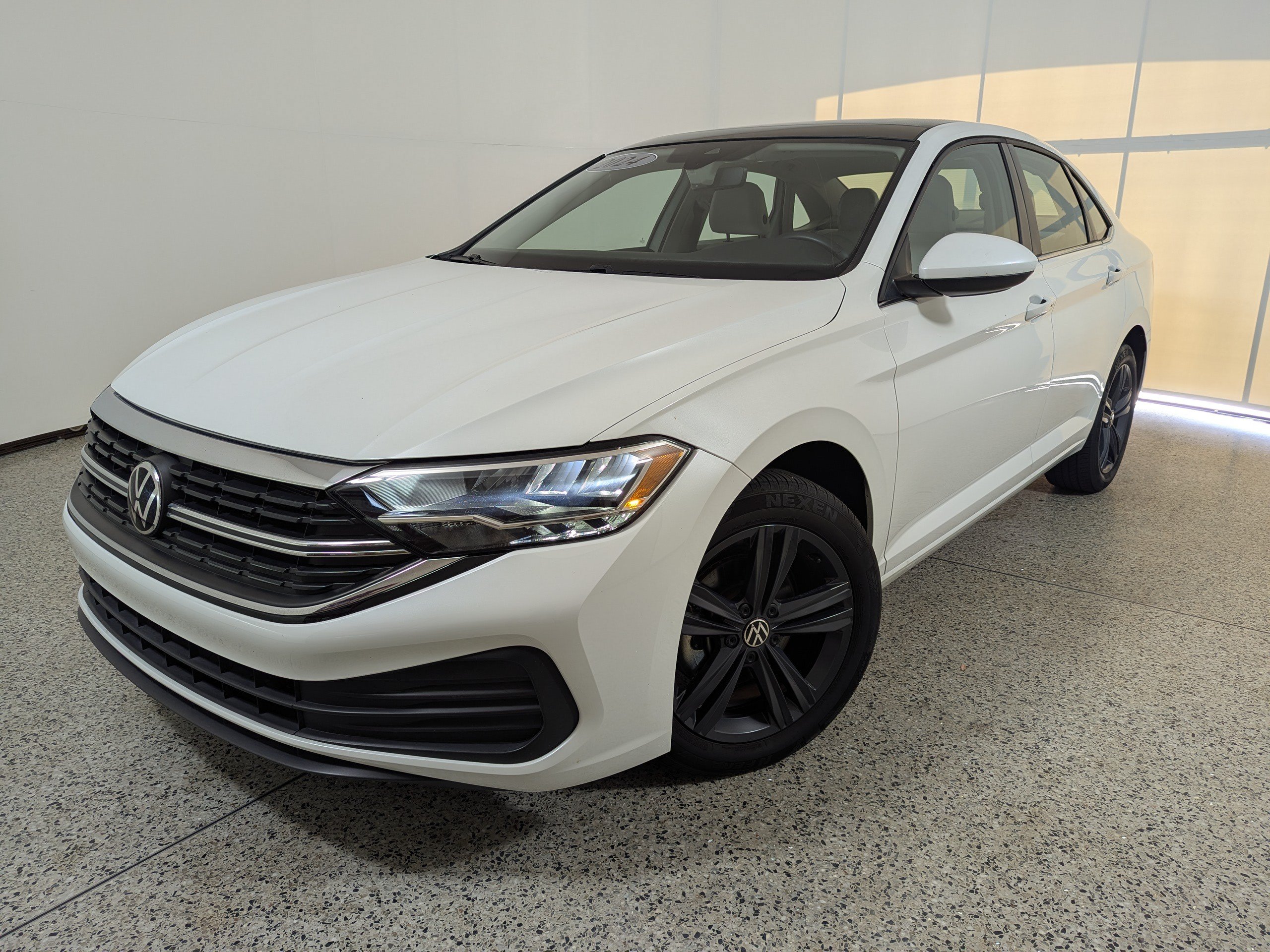 Used 2024 Volkswagen Jetta SE w/ Panoramic Sunroof Package FWD image 25