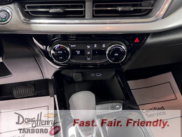 Used 2025 Chevrolet Trax LT image 45