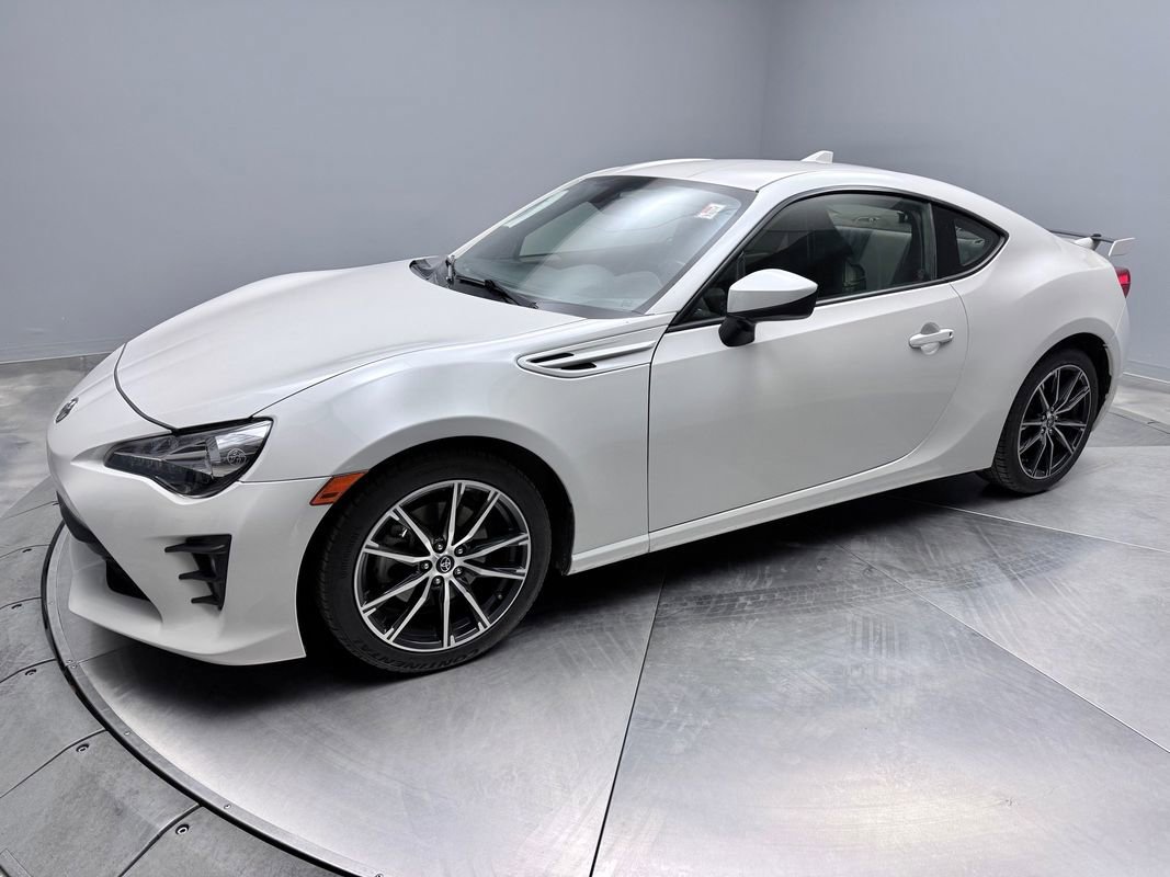 Used 2020 Toyota 86 RWD image 1