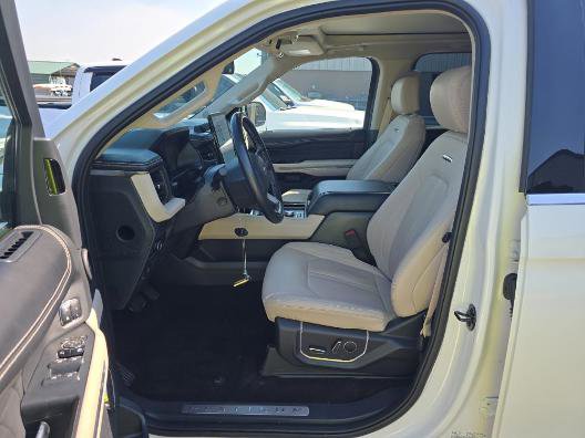 Used 2023 Ford Expedition Max Platinum AWD/4WD image 8