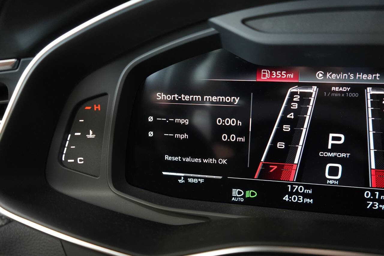Used 2025 Audi RS 7 Performance AWD/4WD image 84
