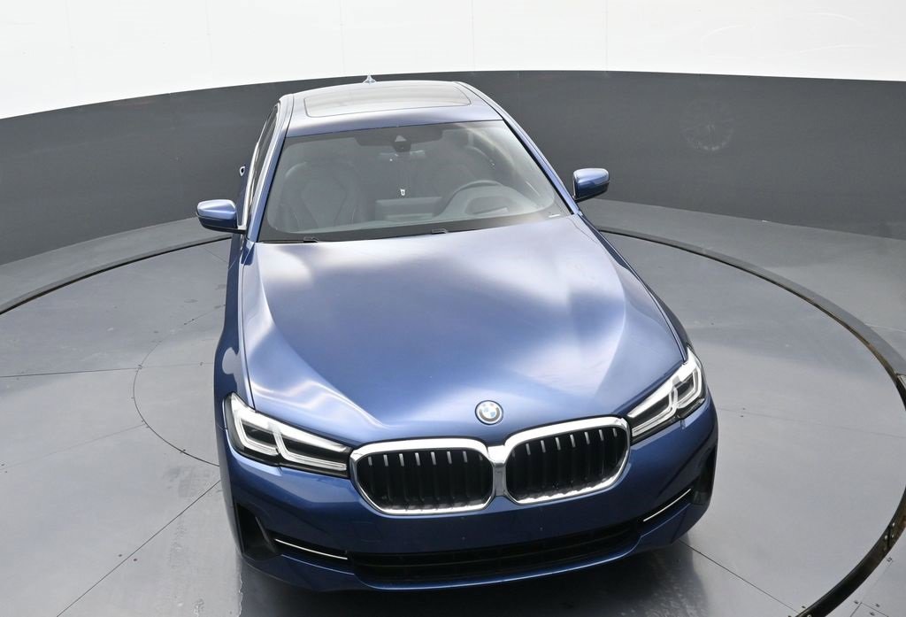Used 2023 BMW 530e xDrive w/ Premium Package image 31