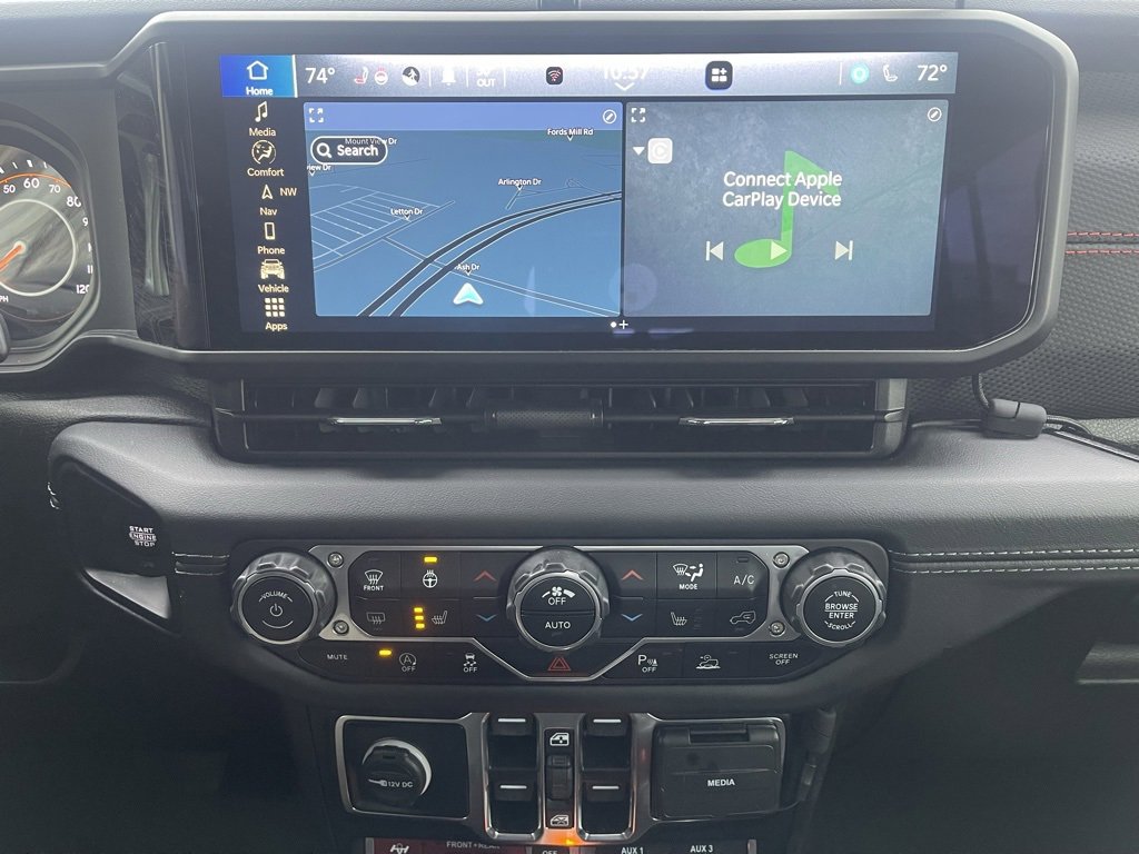 Used 2024 Jeep Gladiator Rubicon image 12