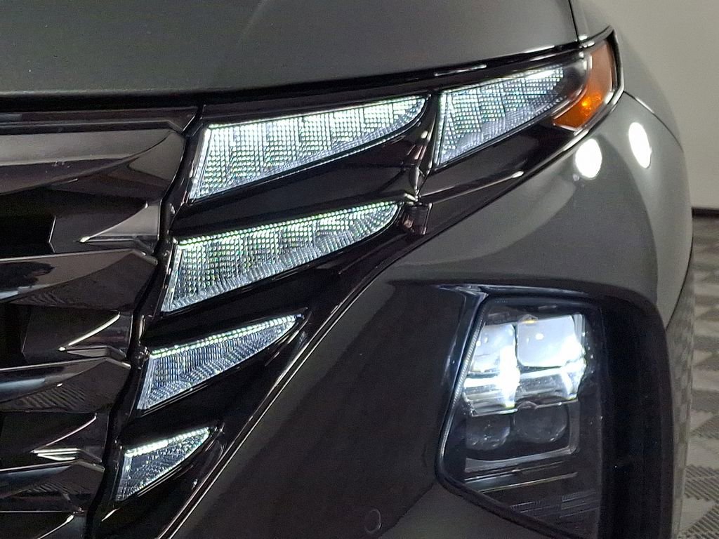 Used 2022 Hyundai Tucson Limited image 12