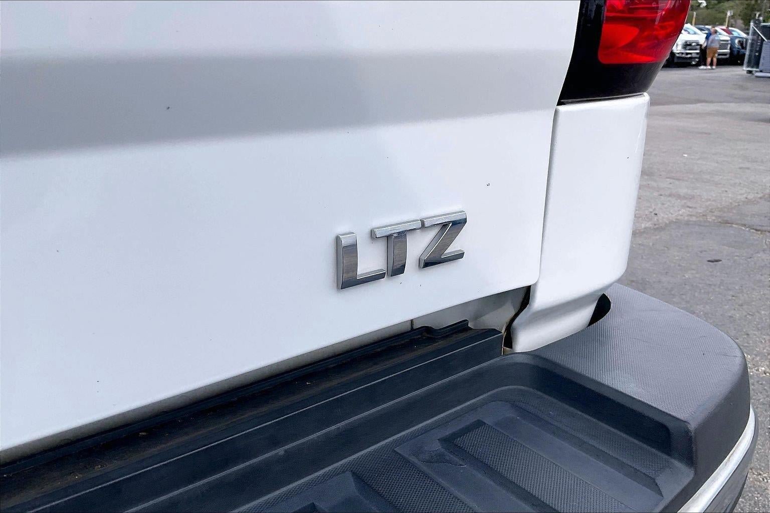 Used 2019 Chevrolet Silverado 2500 LTZ AWD/4WD image 8