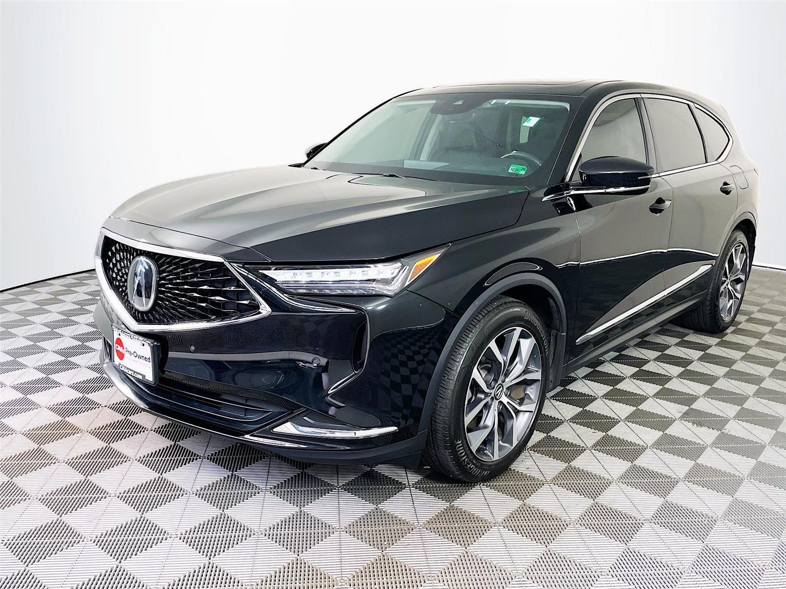 Used 2024 Acura MDX SH-AWD w/ Technology Package image 3