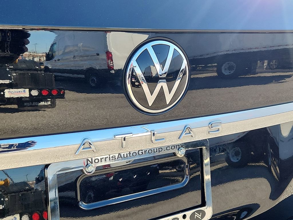 Used 2021 Volkswagen Atlas SE w/ Panoramic Sunroof Package image 18