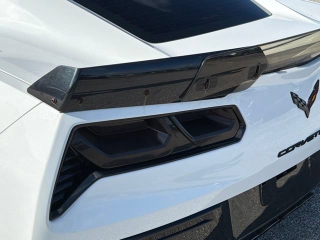 Used 2015 Chevrolet Corvette Stingray Coupe RWD image 12