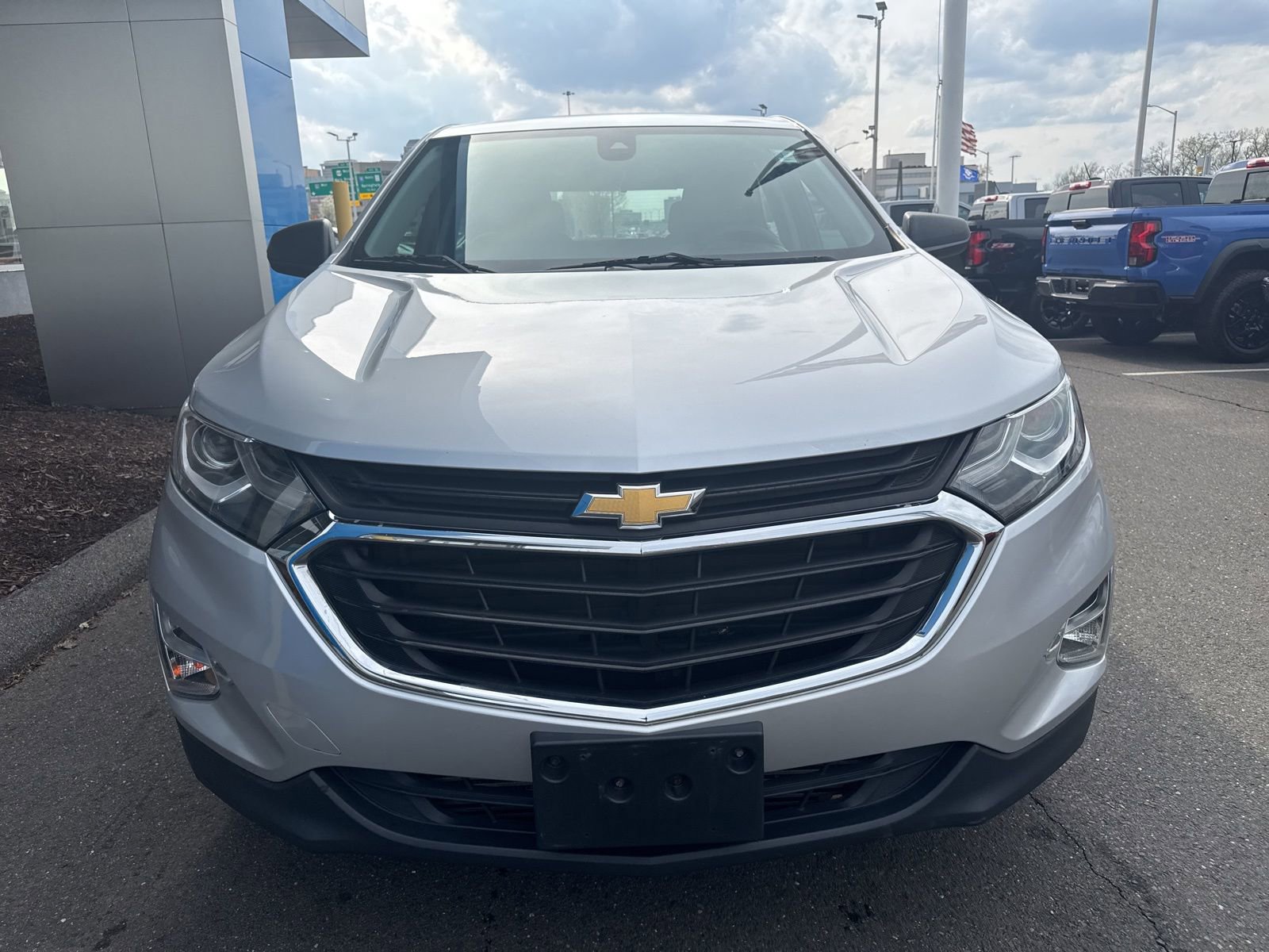 Used 2020 Chevrolet Equinox LS FWD image 3