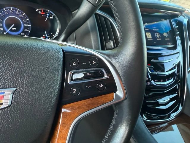 Used 2016 Cadillac Escalade Luxury AWD/4WD image 21