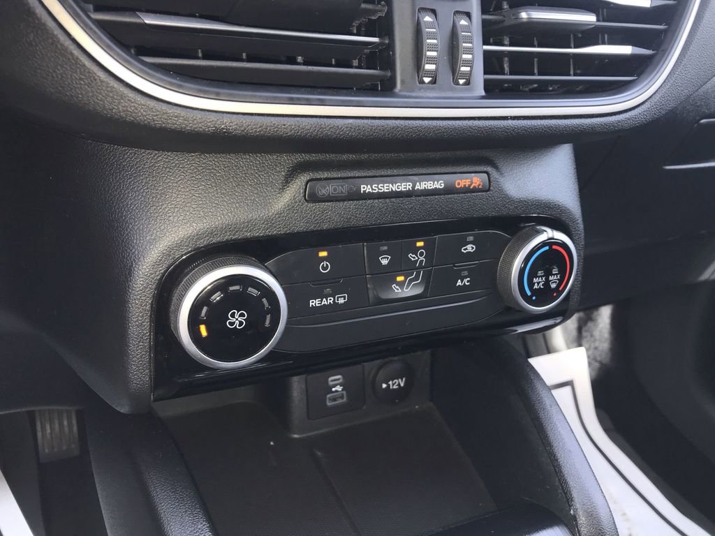 Used 2022 Ford Escape SE AWD/4WD image 18