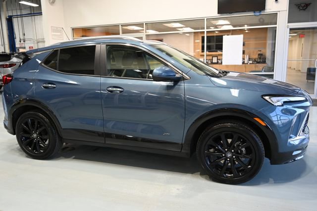 Used 2025 Buick Encore GX Sport Touring w/ Experience Buick Package image 4