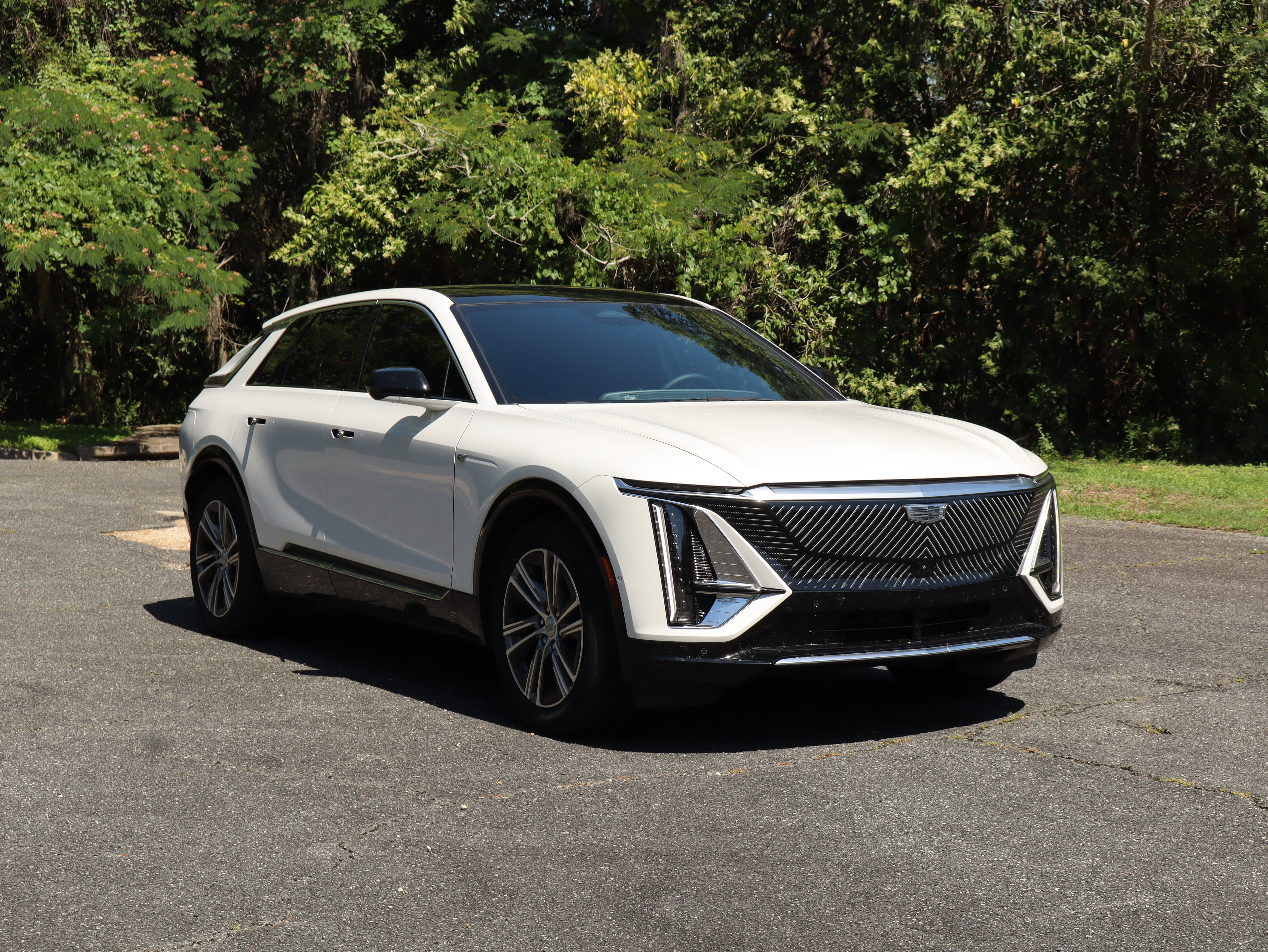Used 2024 Cadillac Lyriq Luxury RWD image 9