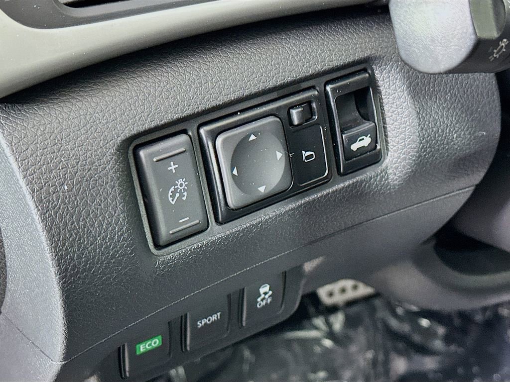 Used 2018 Nissan Sentra SR Turbo w/ SR Midnight Edition Package image 15