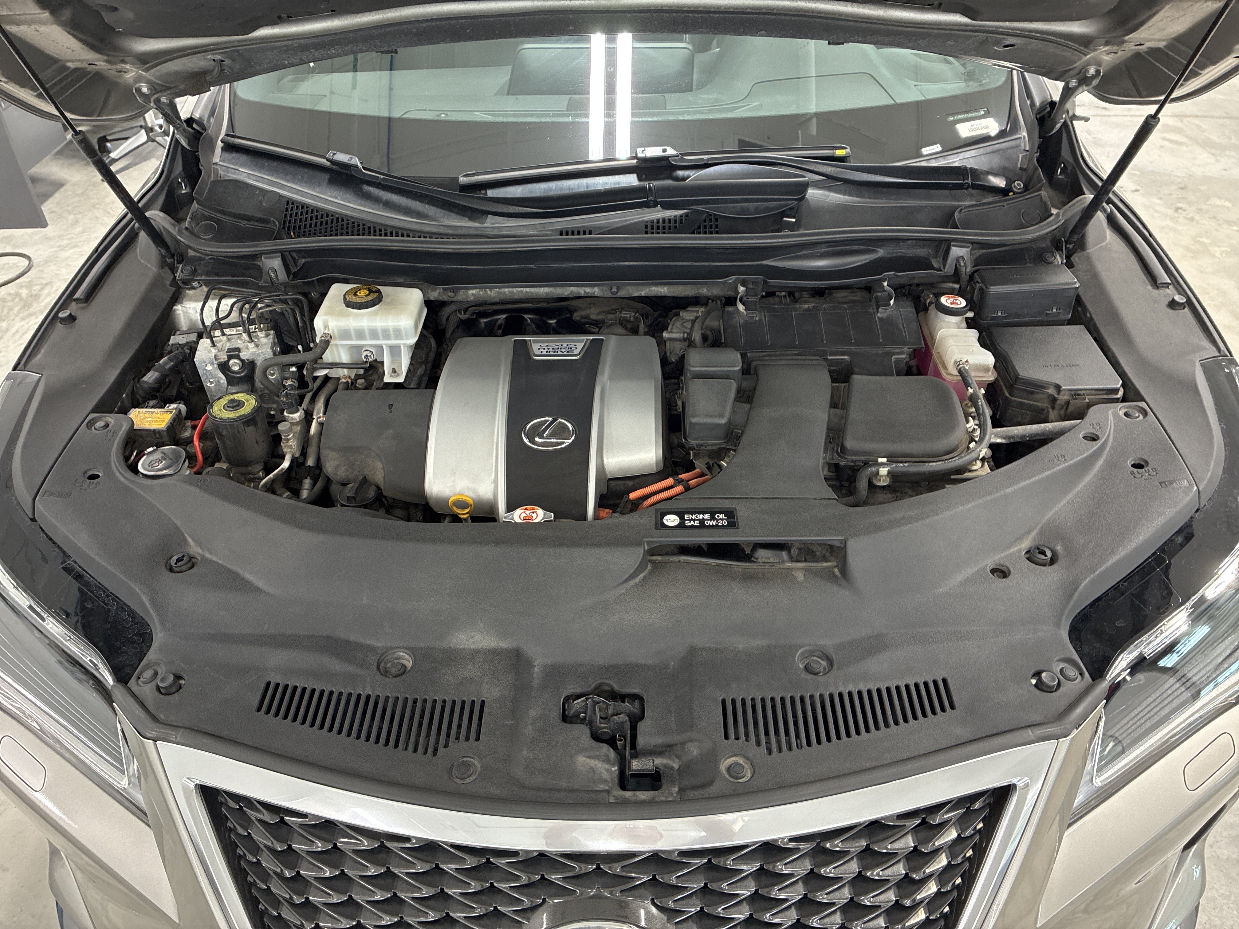 Used 2018 Lexus RX 450h F Sport w/ Accessory Package AWD/4WD image 6