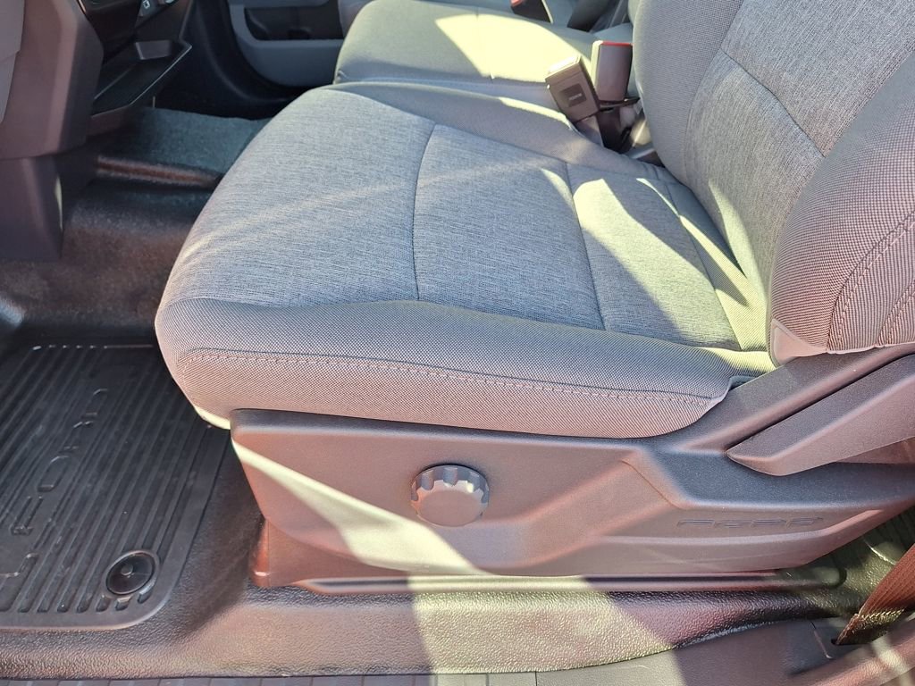 New 2026 Ford F350 XL w/ XL Chrome Package image 5