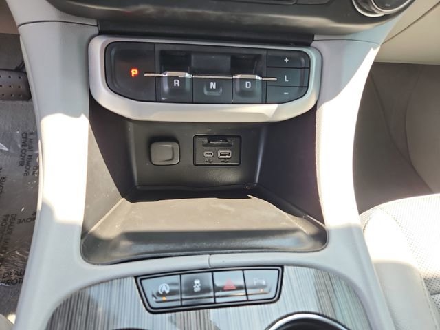 Certified 2020 GMC Acadia SLT w/ Driver Alert Package II FWD image 29