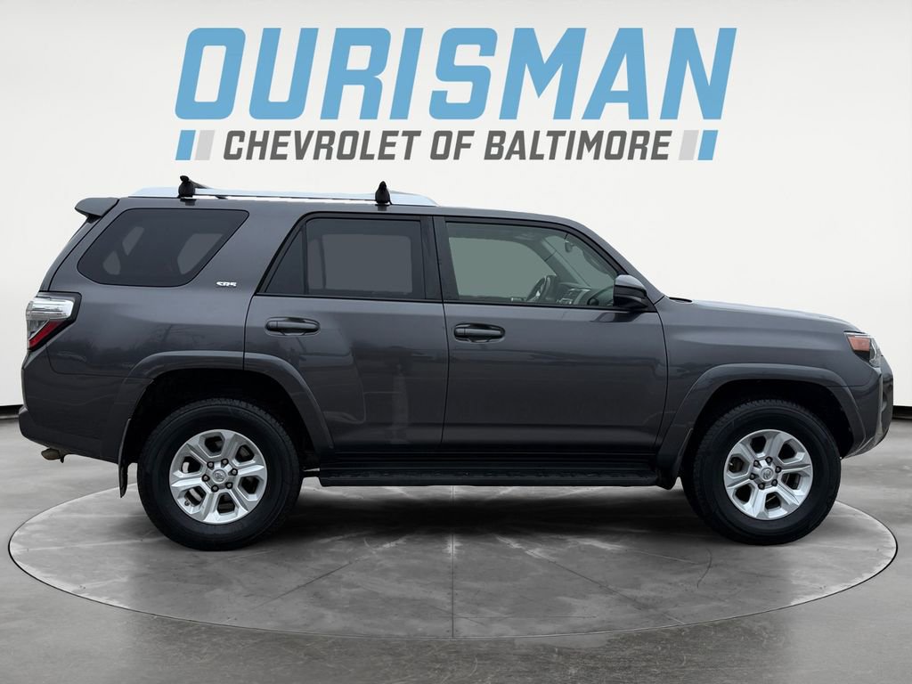 Used 2016 Toyota 4Runner SR5 image 7