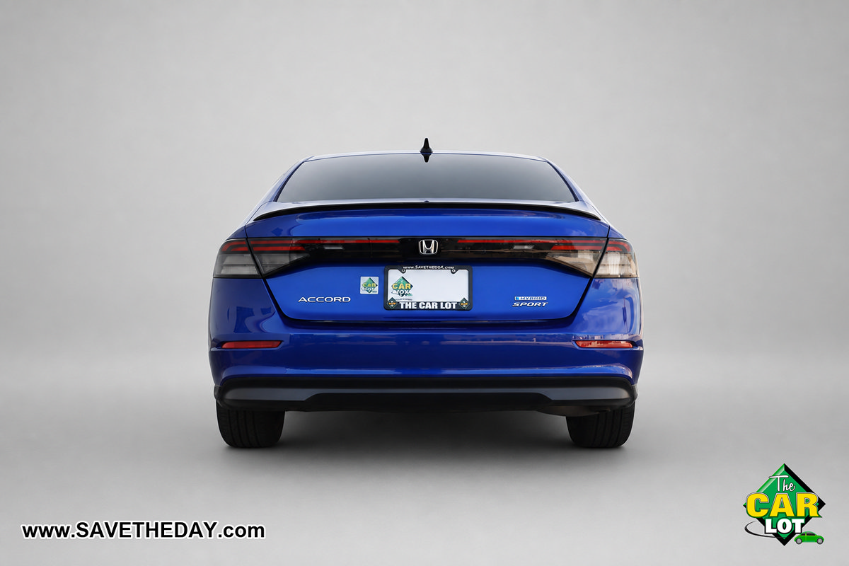Used 2023 Honda Accord Sport image 7