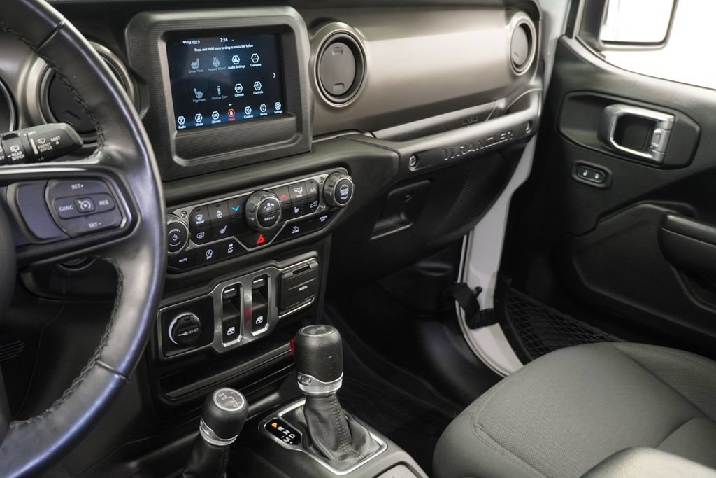 Used 2022 Jeep Wrangler Sport AWD/4WD image 25
