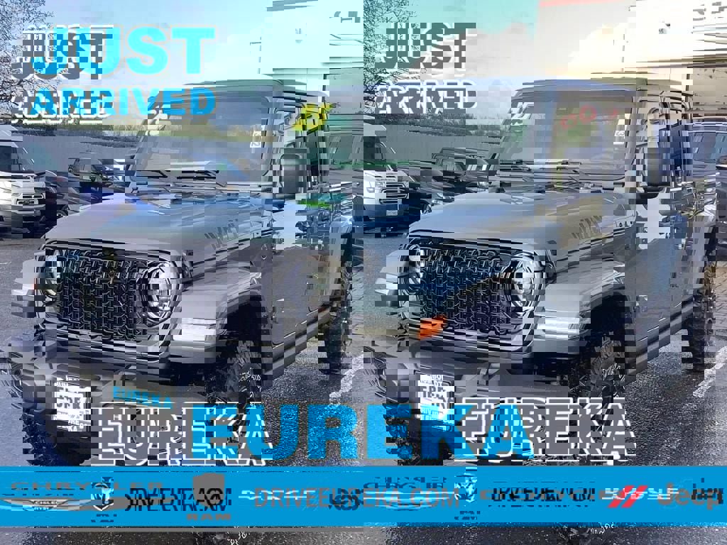 New 2025 Jeep Gladiator Sport