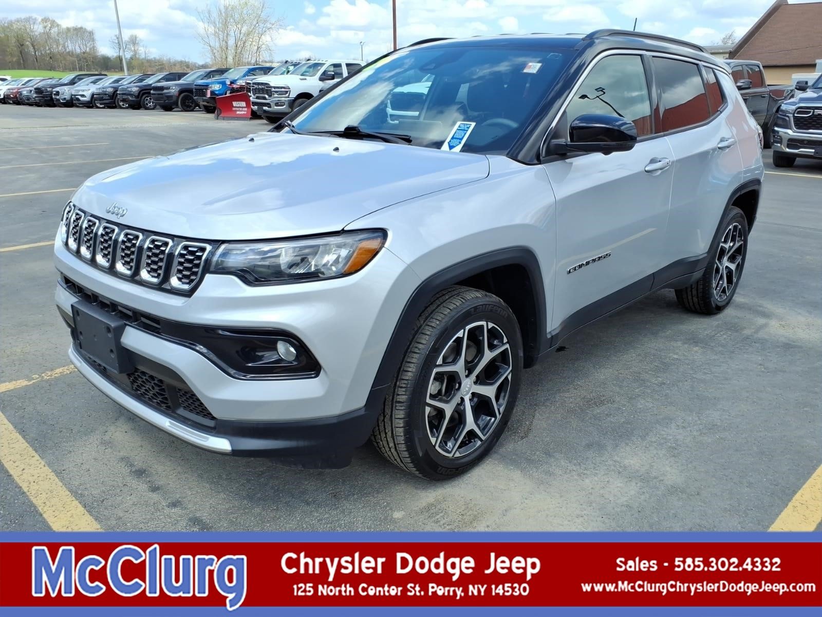 Used 2024 Jeep Compass Limited AWD/4WD image 1