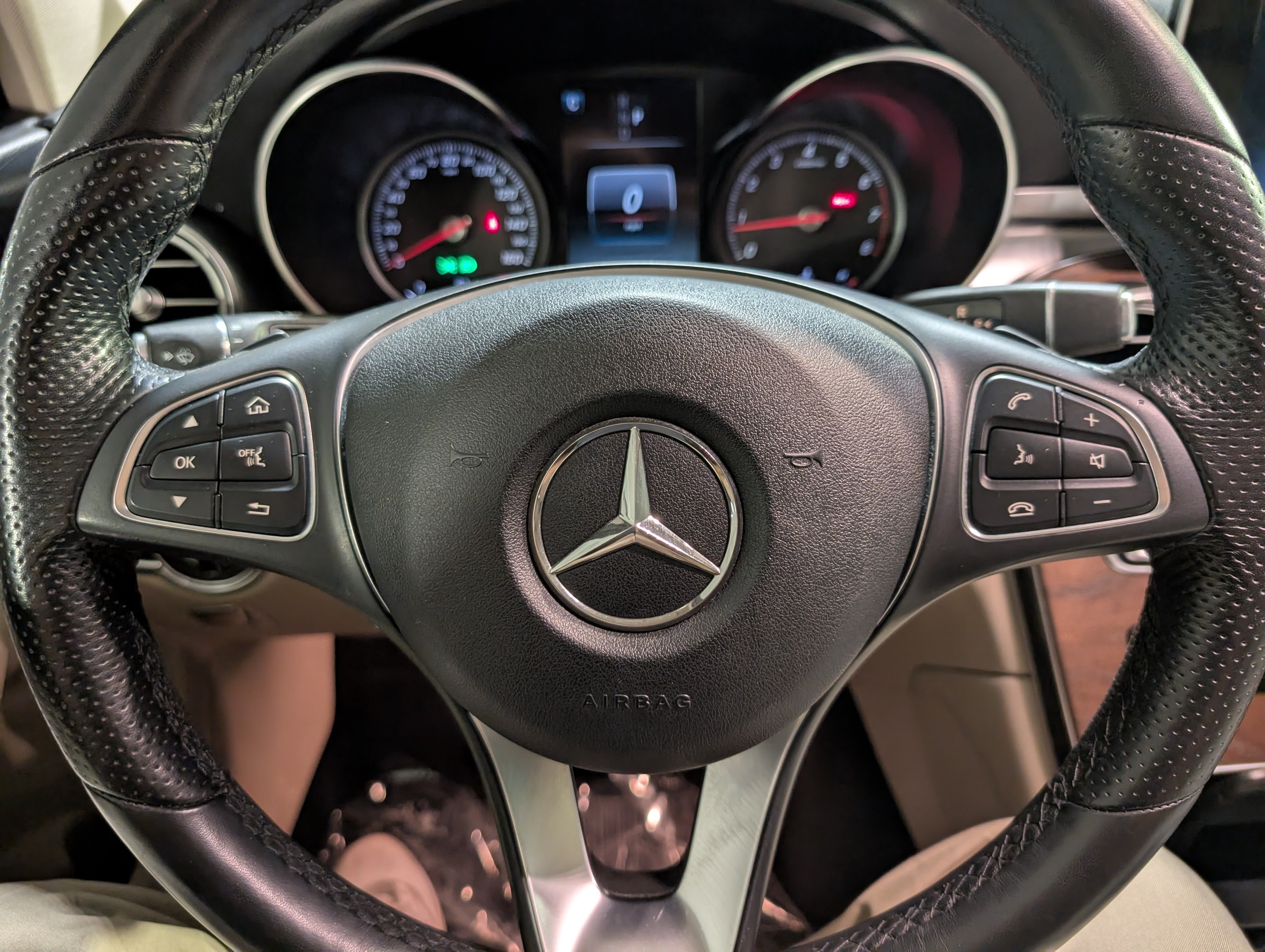 Used 2019 Mercedes-Benz GLC 300 4MATIC image 48
