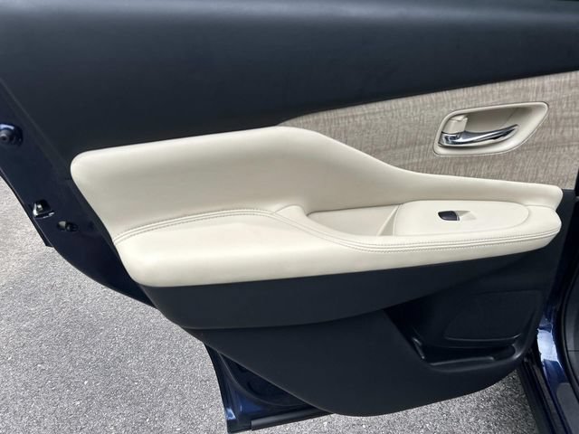 Used 2020 Nissan Murano SL w/ Moonroof Package AWD/4WD image 22