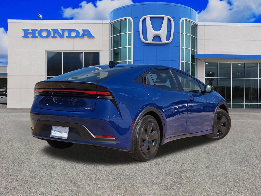 Used 2026 Toyota Prius LE image 3