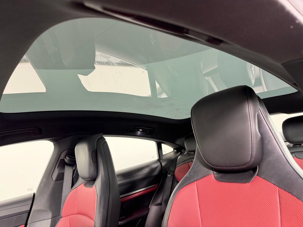 Certified 2025 Porsche Taycan AWD/4WD image 21