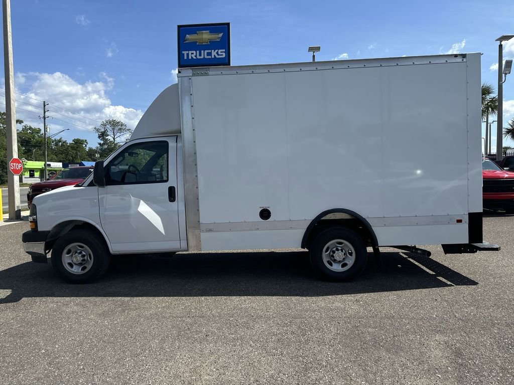New 2025 Chevrolet Express 3500 w/ Power Convenience Package image 13