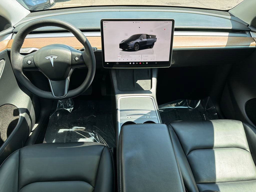 Used 2024 Tesla Model Y Long Range RWD image 18