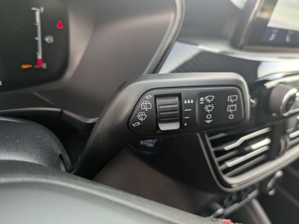 New 2026 Ford Escape ST-Line w/ Cold Weather Package AWD/4WD image 29