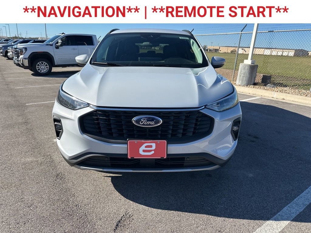 New 2026 Ford Escape SE FWD image 2
