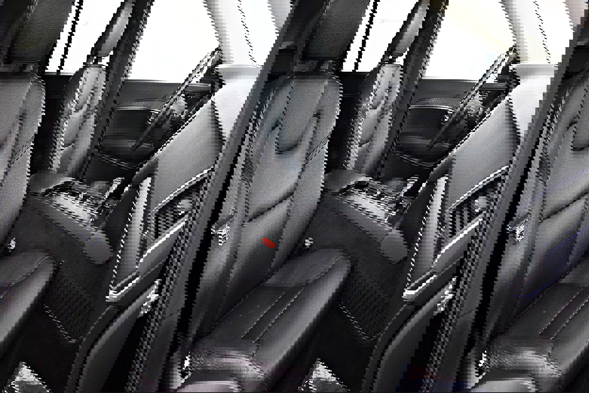 Used 2020 Volvo XC90 T6 Momentum image 28