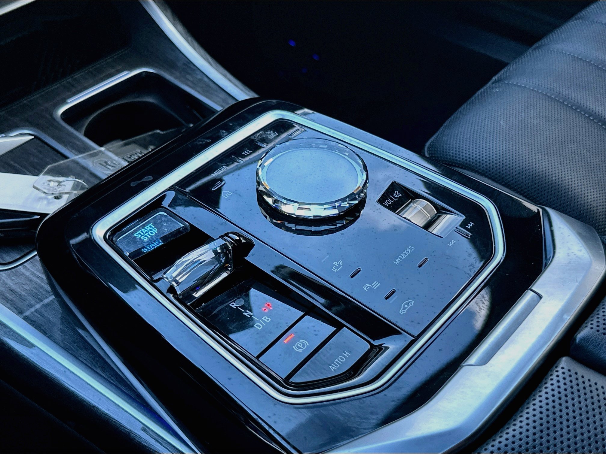 Certified 2024 BMW i7 xDrive60 AWD/4WD image 17