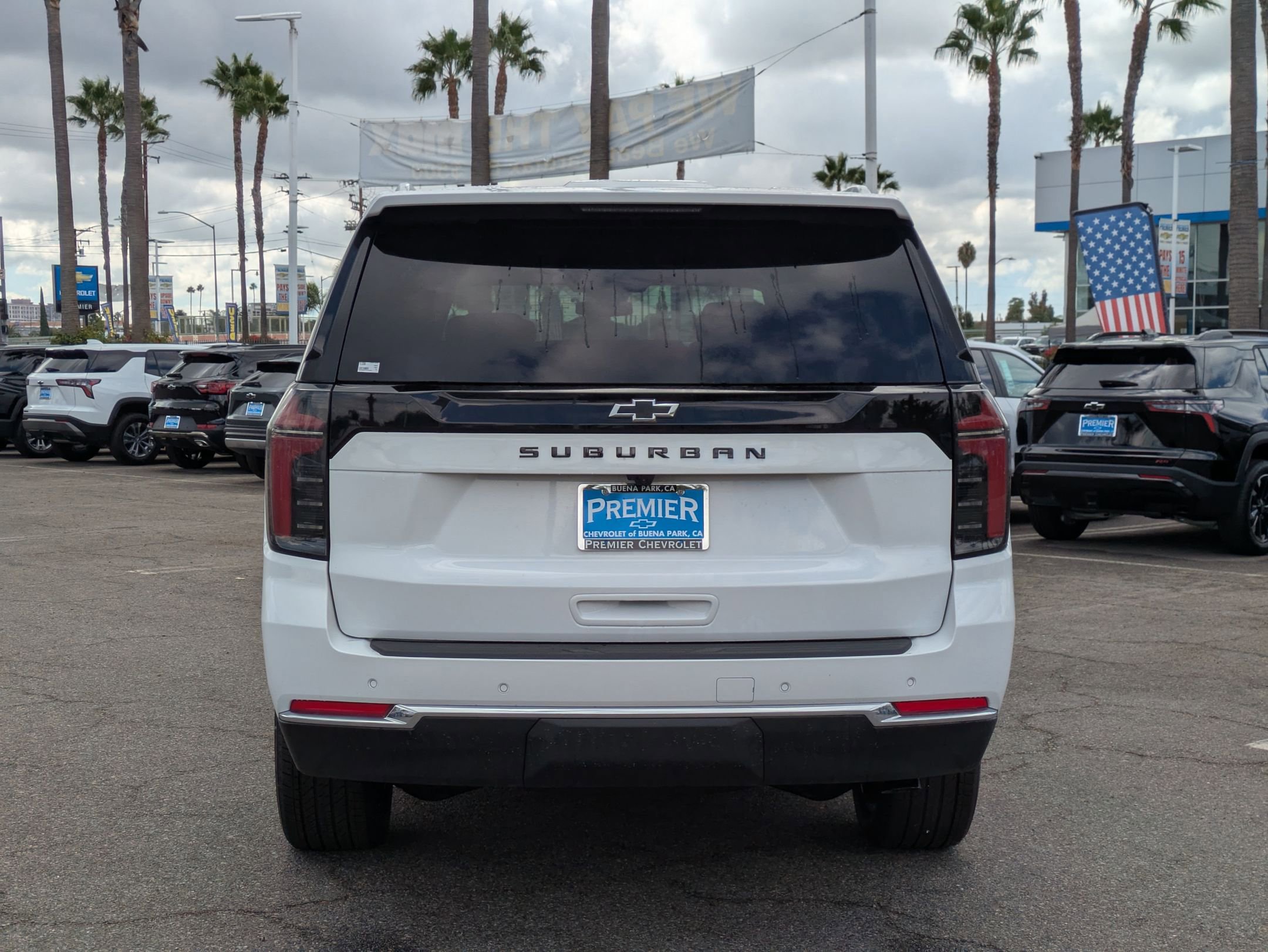 New 2026 Chevrolet Suburban LS image 4