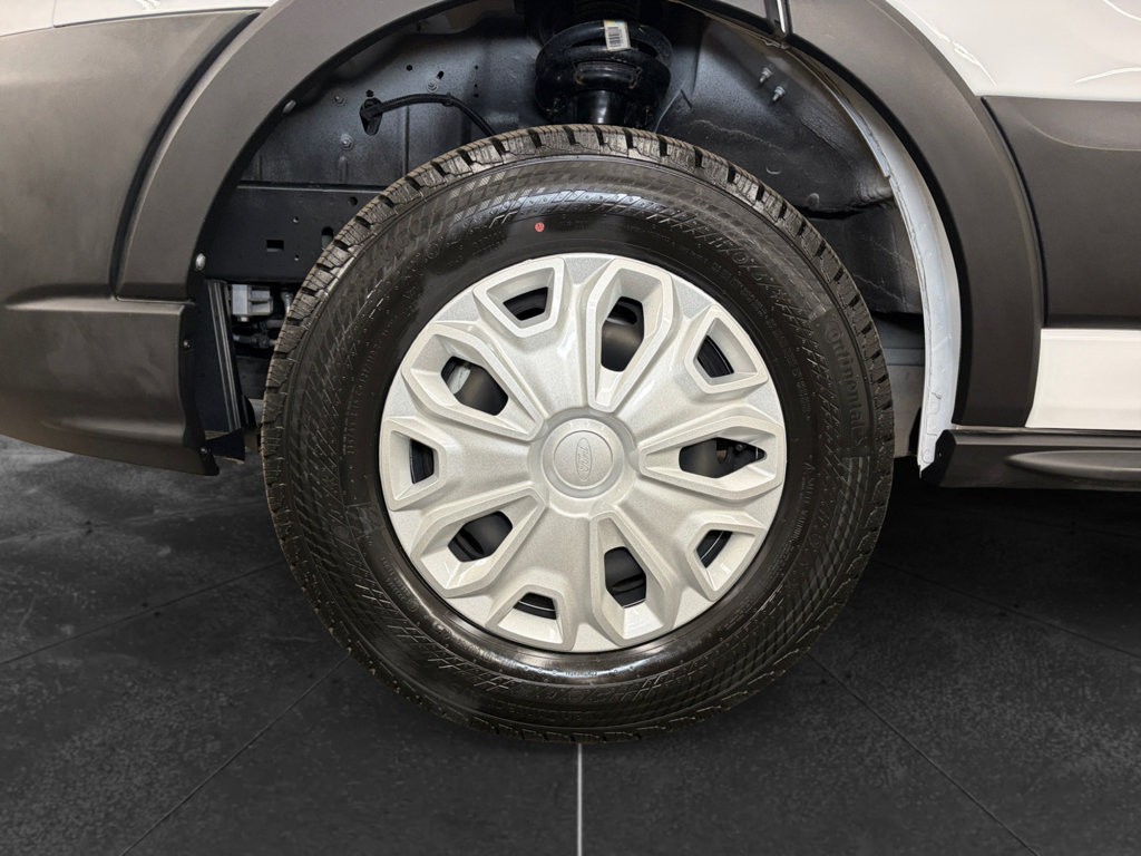 Used 2024 Ford E-Transit Low Roof RWD image 29