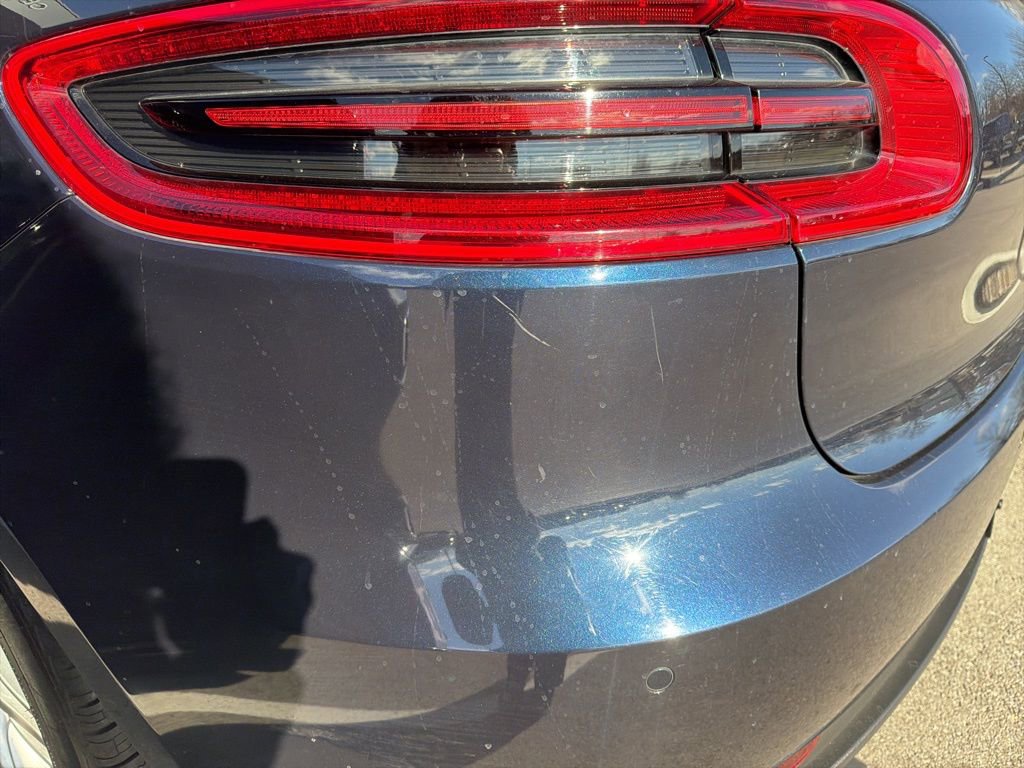 Used 2018 Porsche Macan image 14