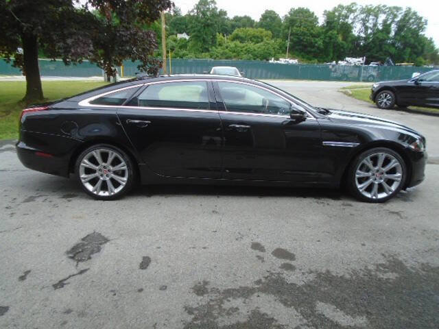 Used 2017 Jaguar XJ L Portfolio AWD/4WD image 9