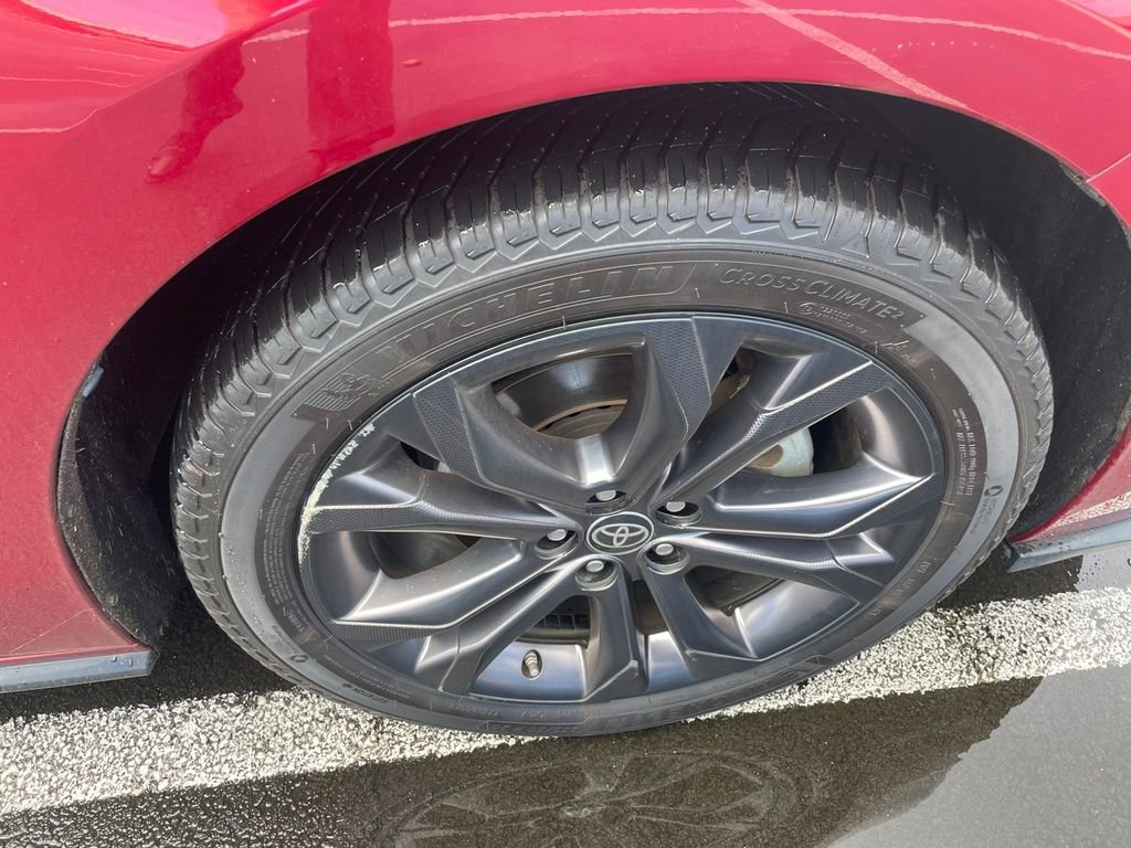 Used 2022 Toyota Sienna XSE image 6