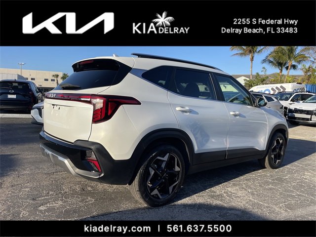 Used 2024 Kia Seltos EX image 3
