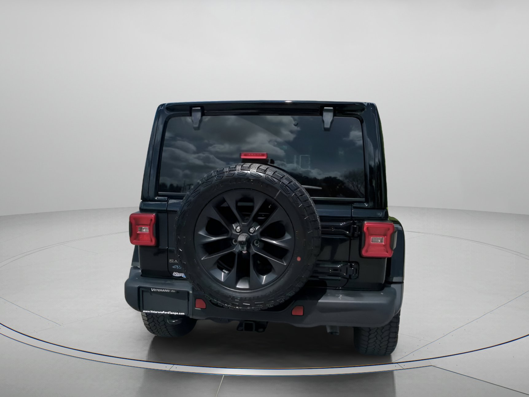 Used 2025 Jeep Wrangler Unlimited Sahara AWD/4WD image 26
