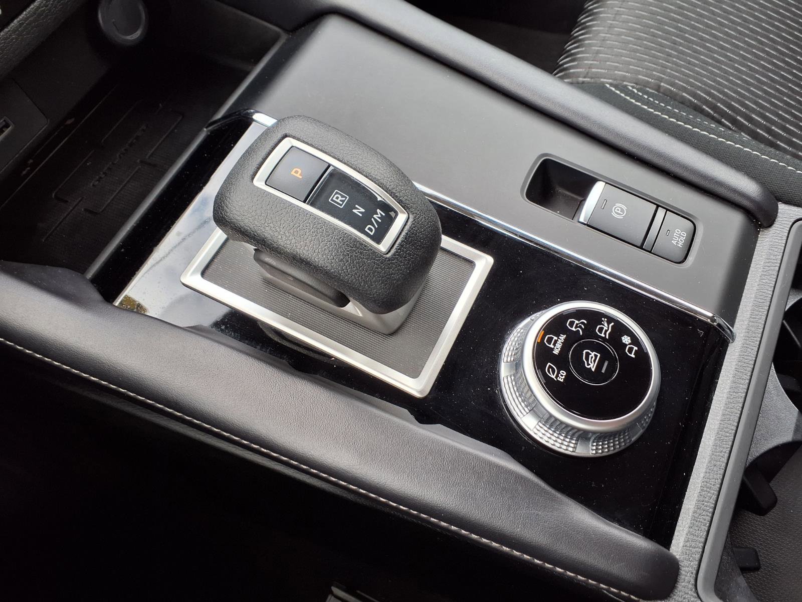 Used 2024 Mitsubishi Outlander ES image 22